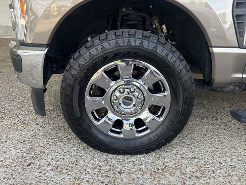 Used 2023 Ford F350 Lariat w/ Lariat Ultimate Package AWD/4WD image 34