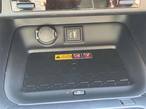 Used 2024 Toyota RAV4 XSE w/ Premium Package image 30