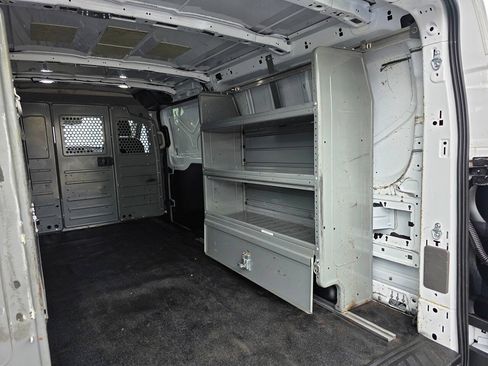 Used 2020 Ford Transit 250 Low Roof RWD image 13