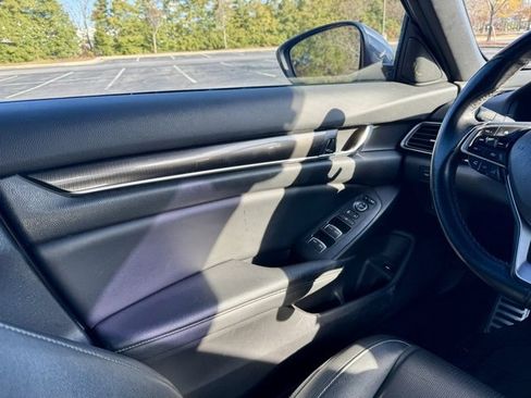 Used 2019 Honda Accord Sport image 21