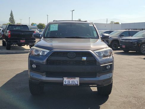 Used 2015 Toyota 4Runner Limited w/ Convenience Package AWD/4WD image 3
