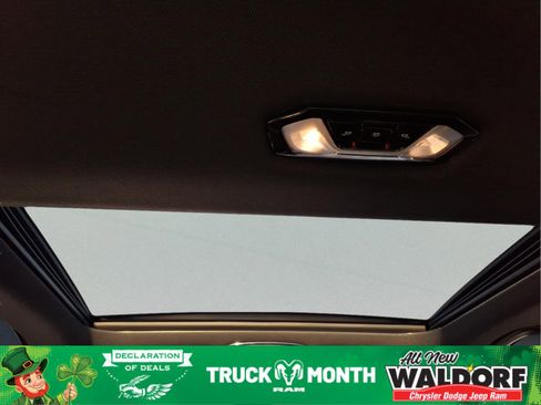 Used 2020 BMW 330i xDrive Sedan w/ Convenience Package image 14