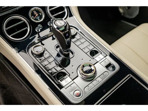 Certified 2022 Bentley Continental GT AWD/4WD image 35