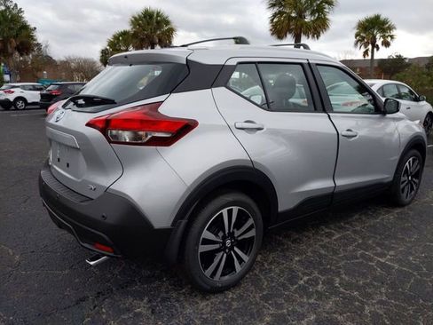 Used 2020 Nissan Kicks SV w/ Exterior Package image 5
