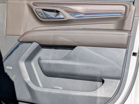 Used 2024 GMC Yukon Denali w/ Denali Reserve Package image 34