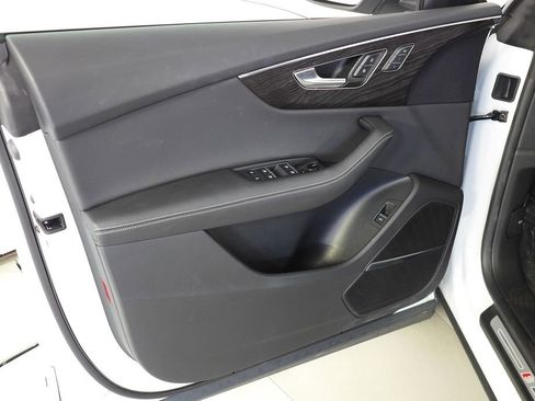 Used 2023 Audi Q8 Premium Plus w/ Premium Plus Package AWD/4WD image 11