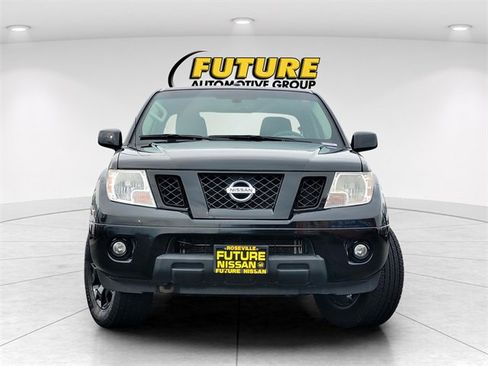 Used 2018 Nissan Frontier SV w/ Value Truck Package image 2