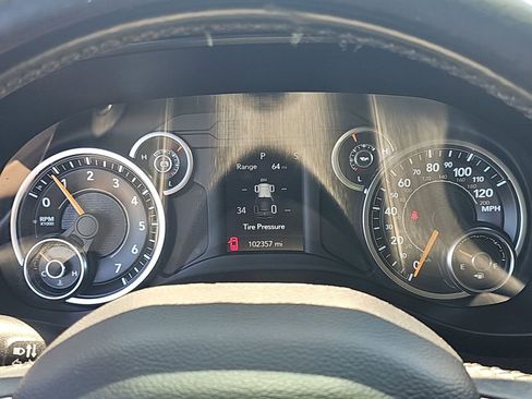 Used 2019 RAM 1500 Big Horn AWD/4WD image 7