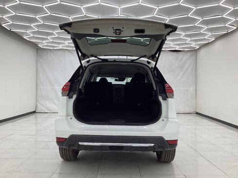 Used 2019 Nissan Rogue SV image 42