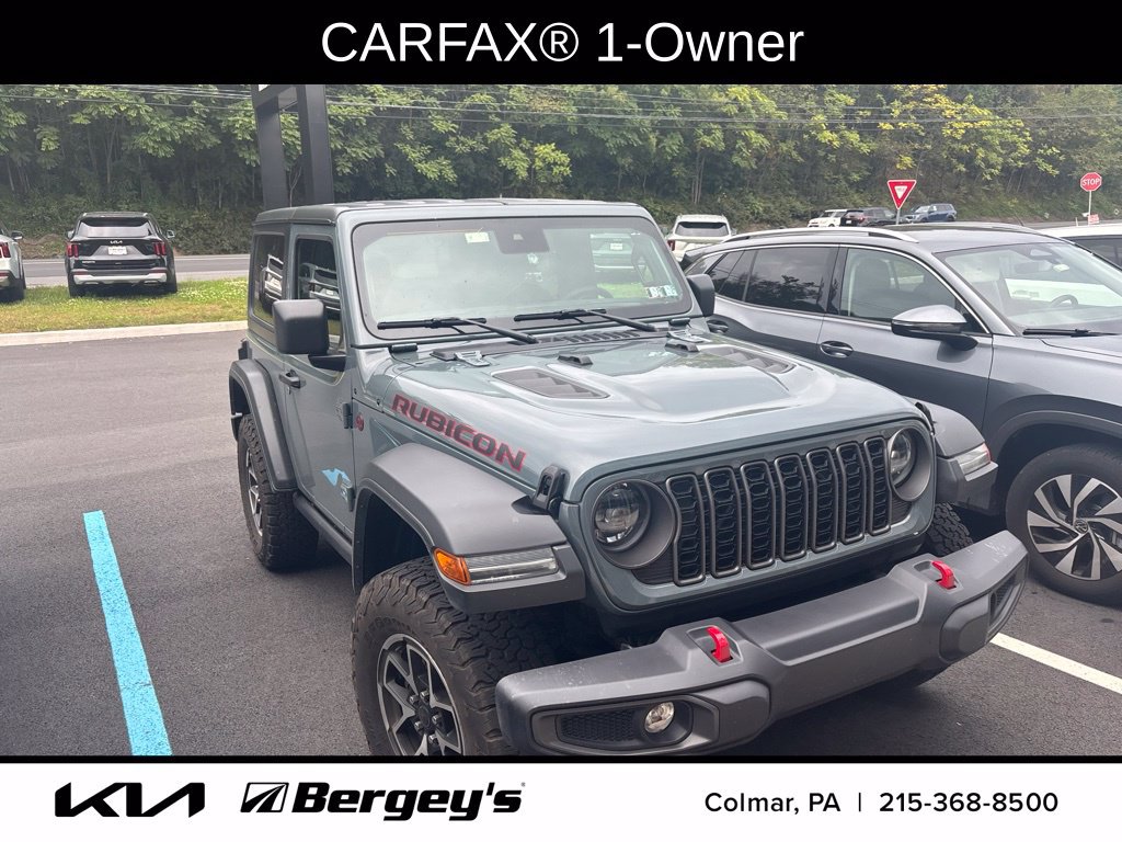 Used 2024 Jeep Wrangler Rubicon w/ Convenience Group AWD/4WD image 3