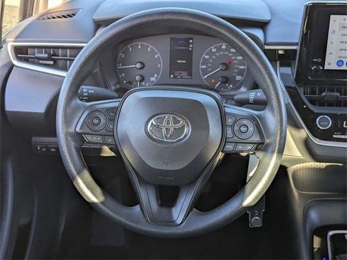 Used 2024 Toyota Corolla LE image 18