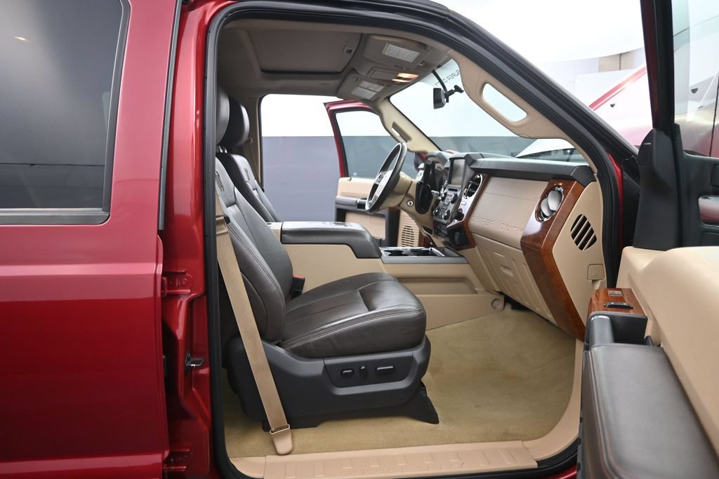 Used 2016 Ford F350 King Ranch w/ FX4 Off-Road Package AWD/4WD image 19