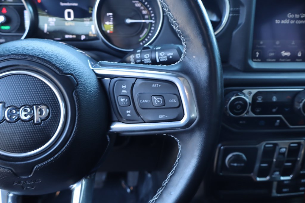 Used 2022 Jeep Wrangler Unlimited Sahara w/ Cold Weather Group AWD/4WD image 25