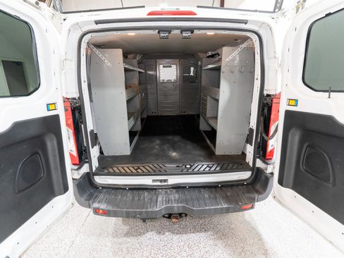 Used 2016 Ford Transit 150 130 Low Roof RWD image 9