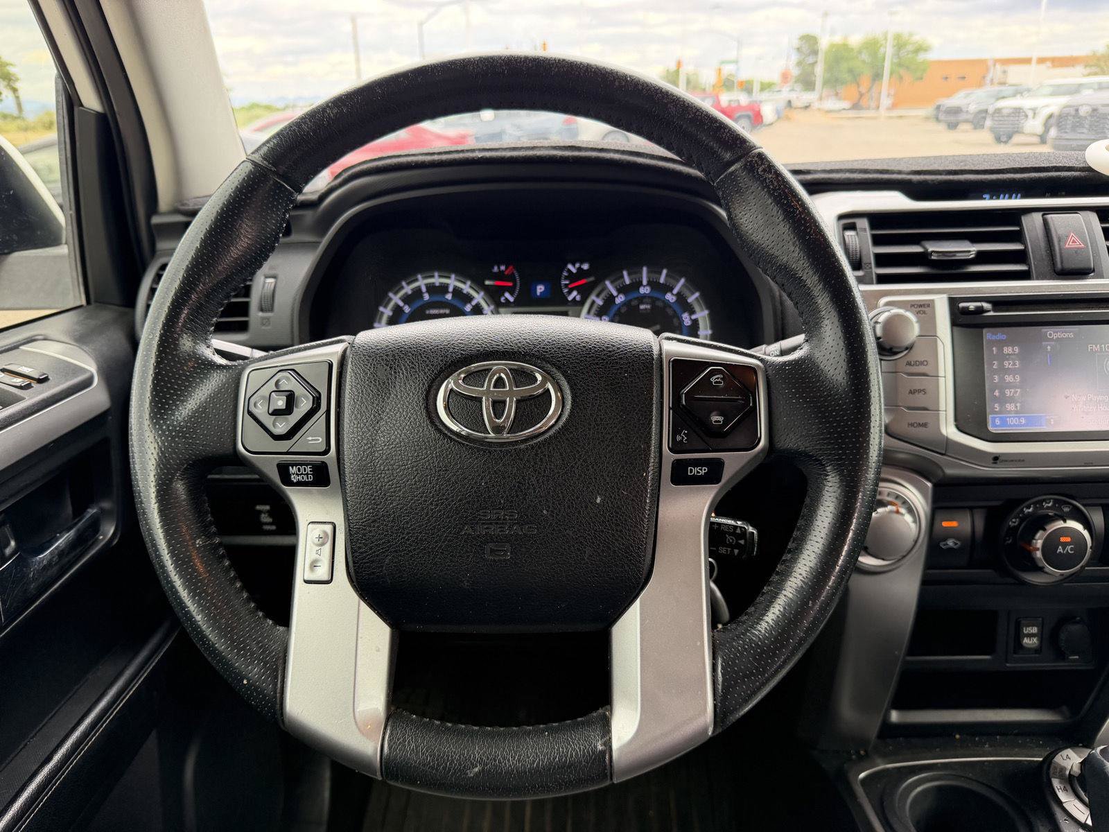 Used 2017 Toyota 4Runner SR5 AWD/4WD image 25