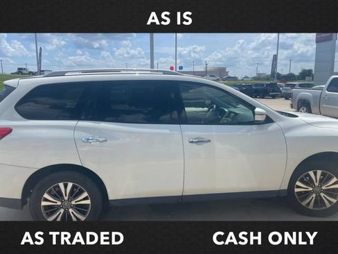 Used 2019 Nissan Pathfinder SV FWD image 8