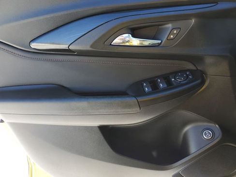 Used 2023 Chevrolet TrailBlazer RS w/ Sun and Liftgate Package image 26