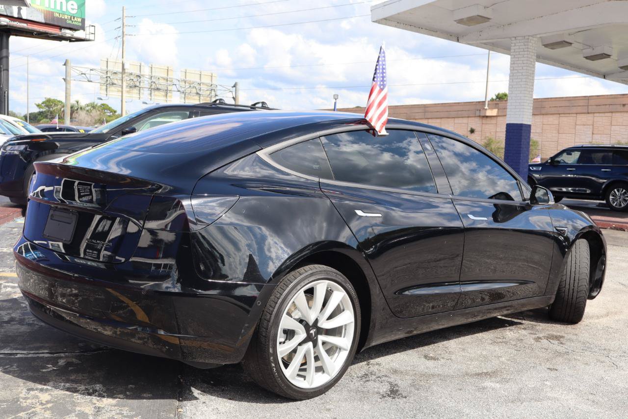 Used 2018 Tesla Model 3 Long Range RWD image 5