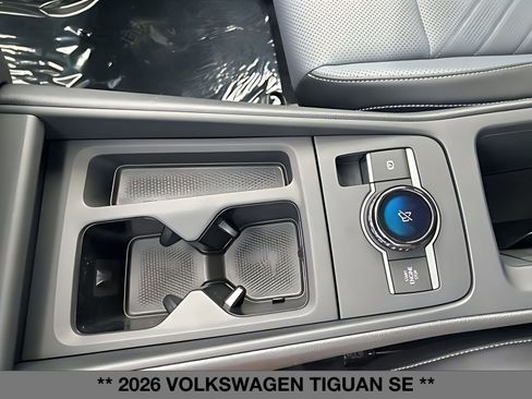 New 2026 Volkswagen Tiguan SE AWD/4WD image 32