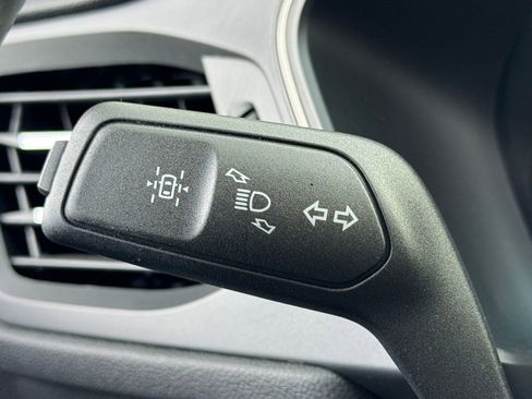 Used 2022 Ford Escape SEL image 9