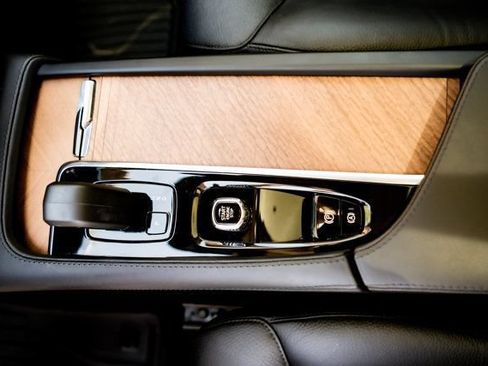 Used 2024 Volvo XC90 B6 Plus w/ Protection Package Premier AWD/4WD image 55