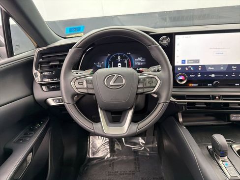 Used 2025 Lexus RX 350 Premium image 9
