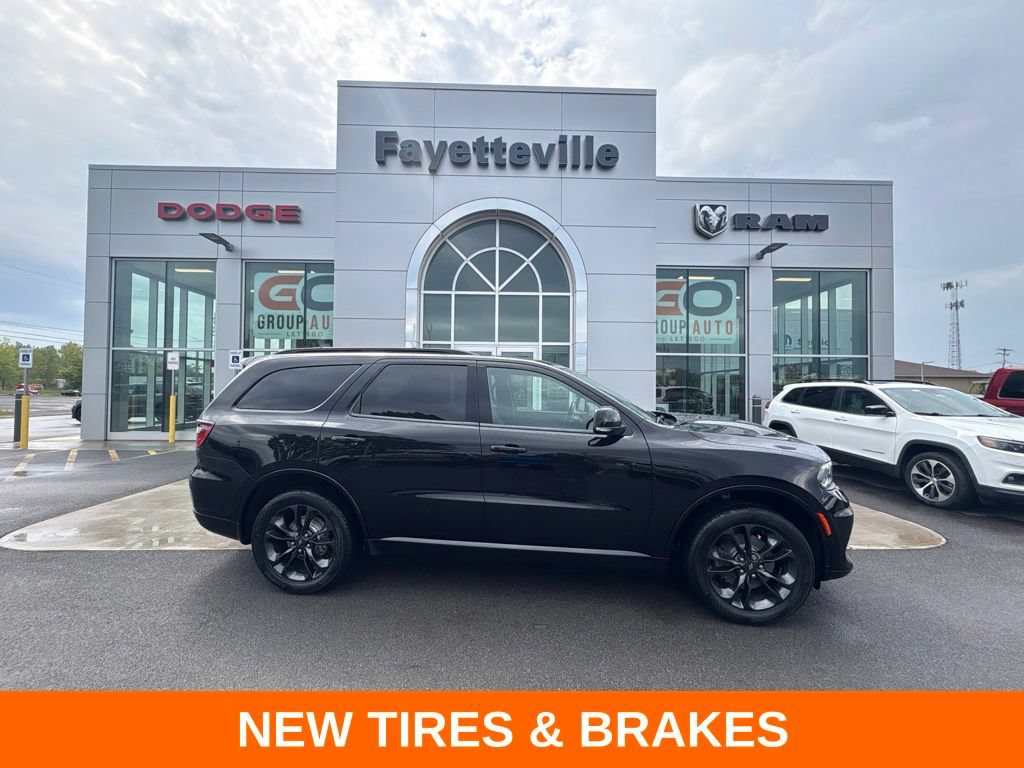Used 2023 Dodge Durango GT AWD/4WD image 2