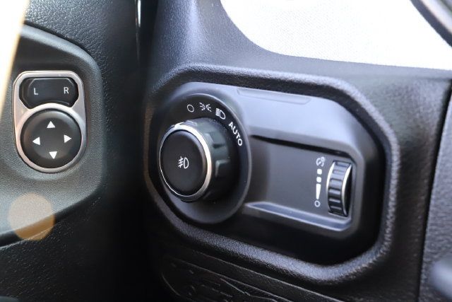 Used 2025 Jeep Wrangler Unlimited Sport AWD/4WD image 34