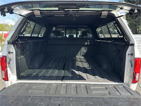 Used 2018 Ford F150 Lariat w/ Equipment Group 502A Luxury AWD/4WD image 31