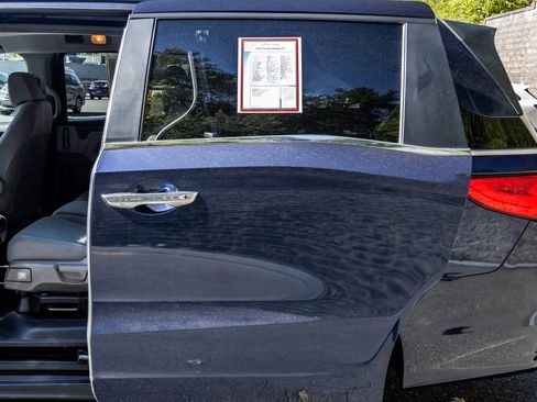 Used 2020 Honda Odyssey EX image 19