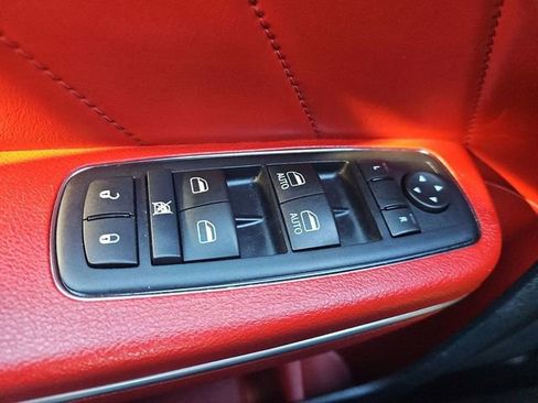 Used 2015 Dodge Charger R/T Scat Pack w/ Beats Audio Group image 19