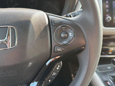 Used 2019 Honda HR-V EX image 16