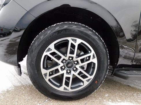 New 2026 Ford Expedition Active image 10