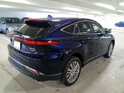 Used 2021 Toyota Venza Limited w/ Advanced Technology Package AWD/4WD image 5