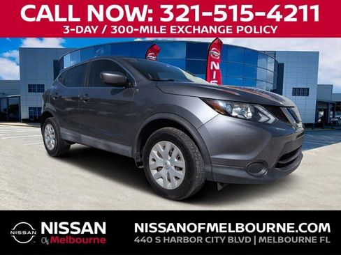 Used 2019 Nissan Rogue Sport S image 1
