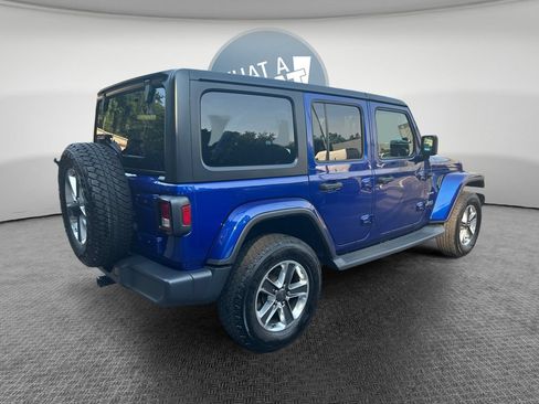 Certified 2018 Jeep Wrangler Unlimited Sahara w/ Cold Weather Group AWD/4WD image 3