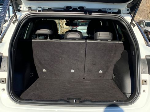 Used 2025 Jeep Compass Limited image 31