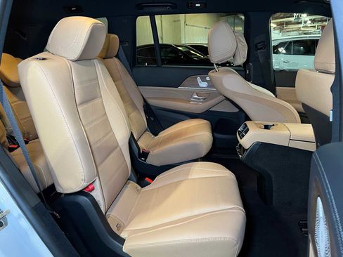 New 2025 Mercedes-Benz GLS 580 4MATIC image 12