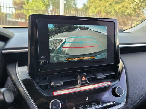 Used 2024 Toyota Corolla Cross LE FWD image 18