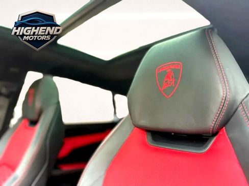 Used 2021 Lamborghini Urus image 21
