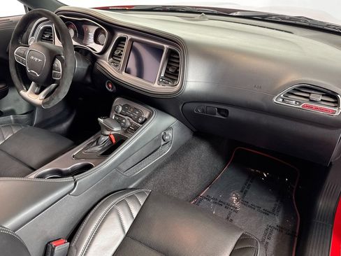 Used 2023 Dodge Challenger SRT Hellcat w/ Driver Convenience Group image 28