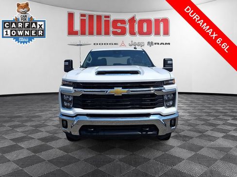 Used 2025 Chevrolet Silverado 2500 LT w/ Convenience Package AWD/4WD image 2