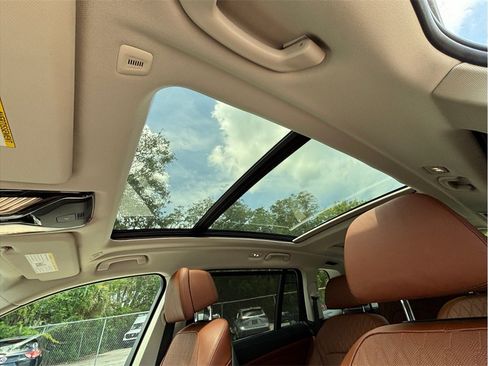 Used 2019 BMW X7 xDrive50i w/ Premium Package AWD/4WD image 42