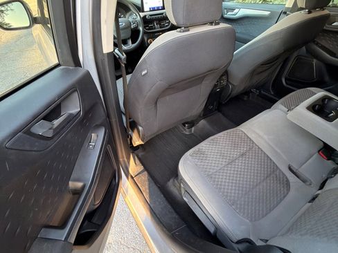 Used 2020 Ford Escape SE FWD image 12