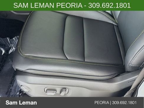 New 2025 Jeep Gladiator Sport image 18