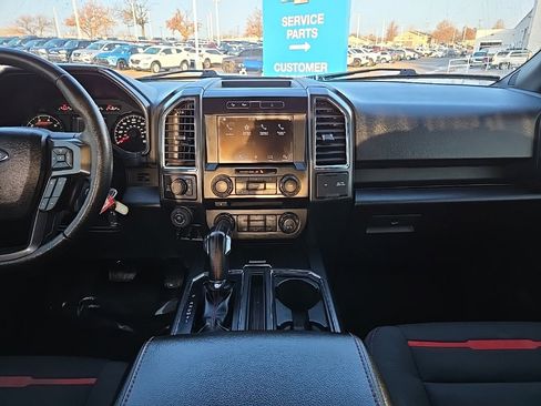 Used 2016 Ford F150 XLT w/ Equipment Group 302A Luxury image 17