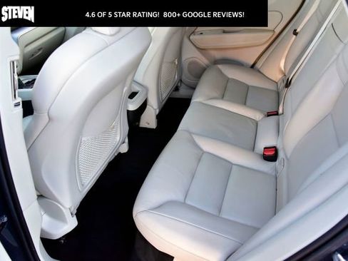 Used 2020 Volvo XC60 T5 Momentum image 15