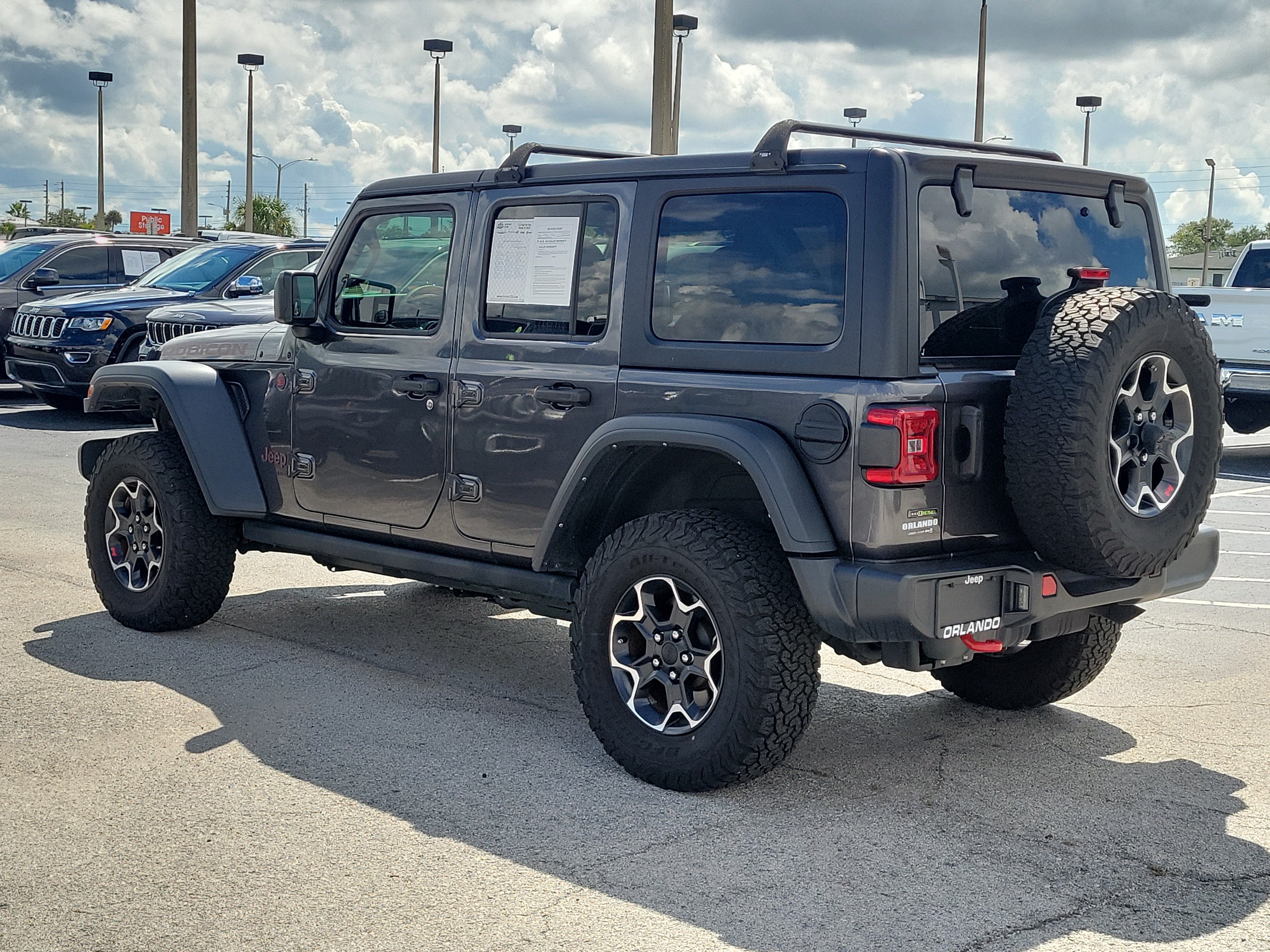 Used 2023 Jeep Wrangler Unlimited Rubicon w/ LED Lighting Group AWD/4WD image 5