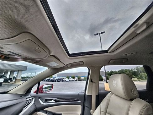 Used 2020 Buick Enclave Premium w/ Sun and Sites Package image 26