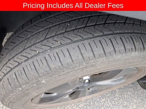 Used 2021 Jeep Cherokee Latitude AWD/4WD image 9
